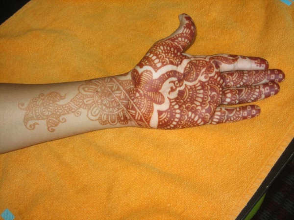 Pratiksha W Henna Tattoo Artists