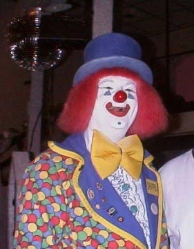Chippo the Clown Clowns
