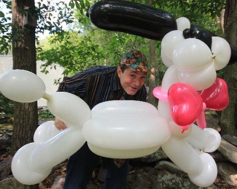 JJ the Balloon Guy Balloon Sculptors