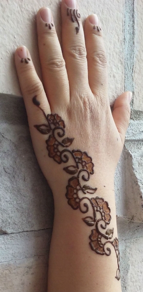 Elizabeth H Henna Tattoo Artists