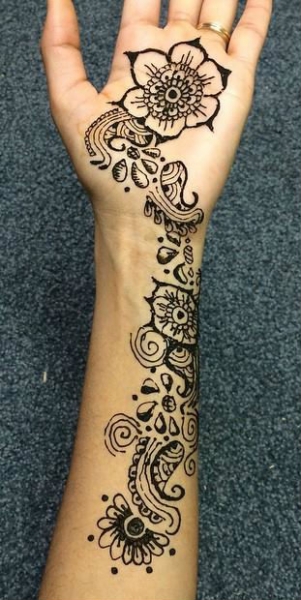 Smaranika G Henna Tattoo Artists