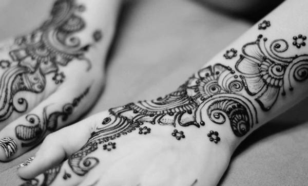 Khushbu T Henna Tattoo Artists