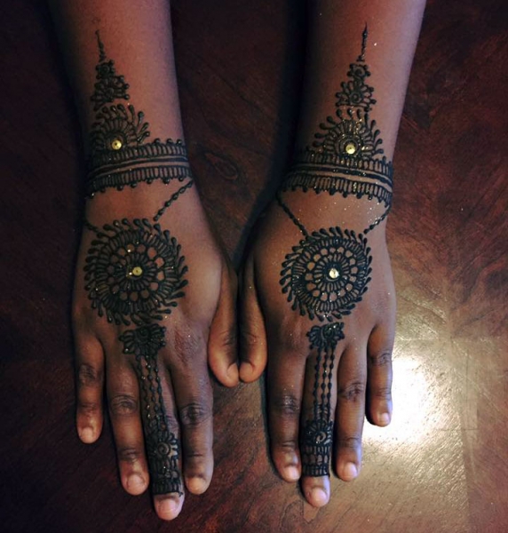 Swati J Henna Tattoo Artists
