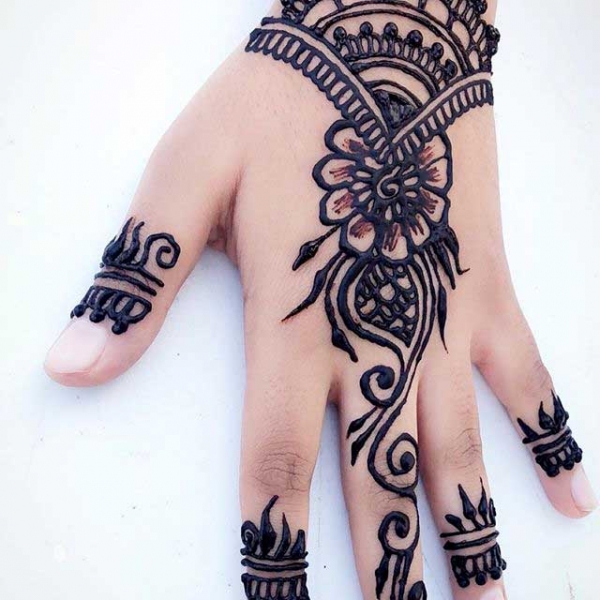 Raihana T Henna Tattoo Artists