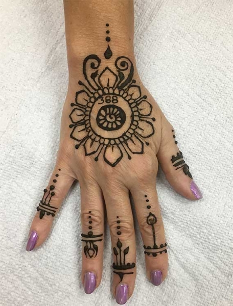 Susan I Henna Tattoo Artists