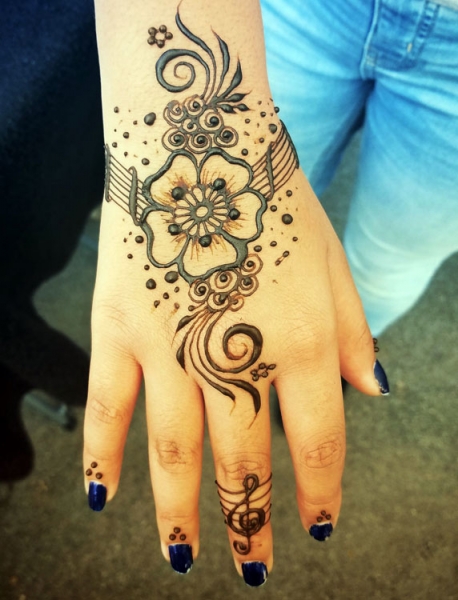 Samantha A Henna Tattoo Artists