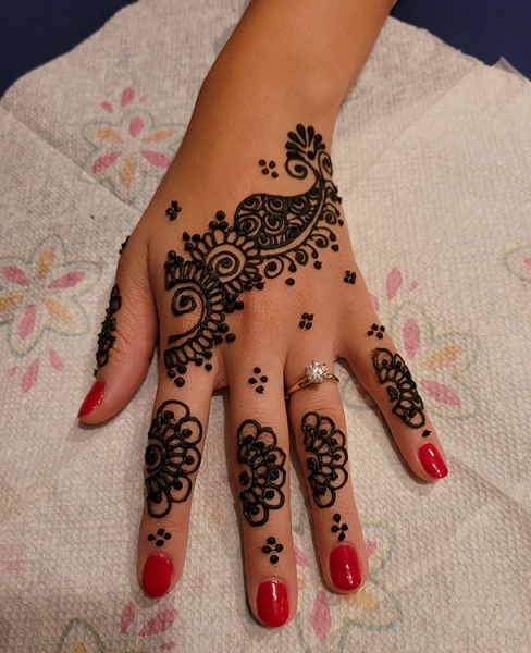 Mehwish M Henna Tattoo Artists