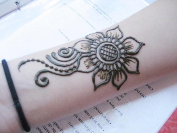 Wardah H Henna Tattoo Artists