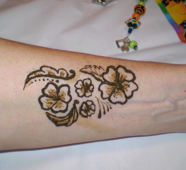 Leandra R Henna Tattoo Artists