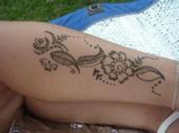 June V Henna Tattoo Artists