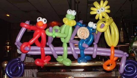 balloon sculpture by maddy b