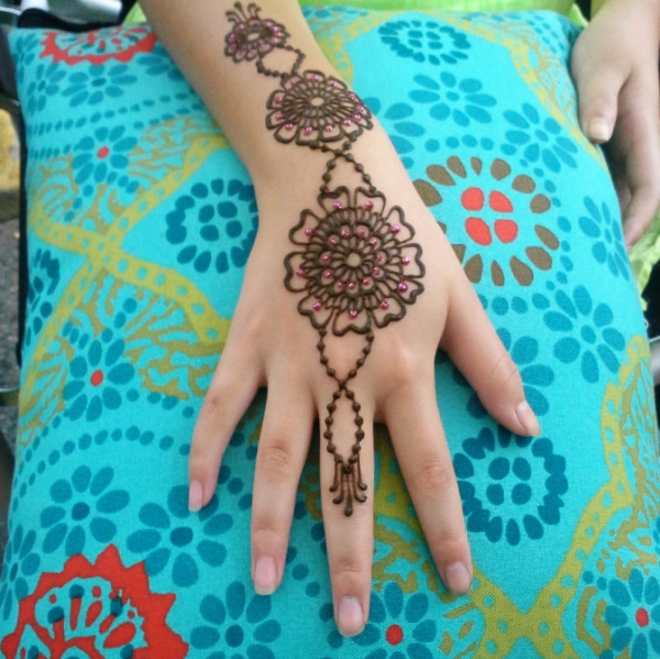 Sarah W Henna Tattoo Artists