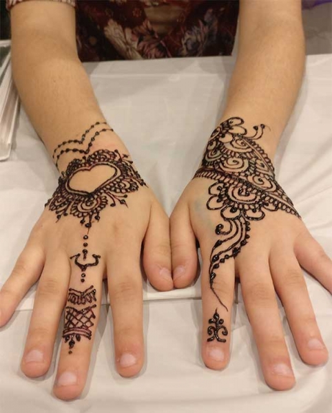 Naseera F Henna Tattoo Artists