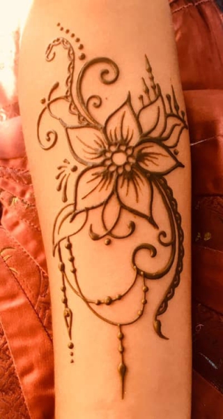 Sadie M Henna Tattoo Artists