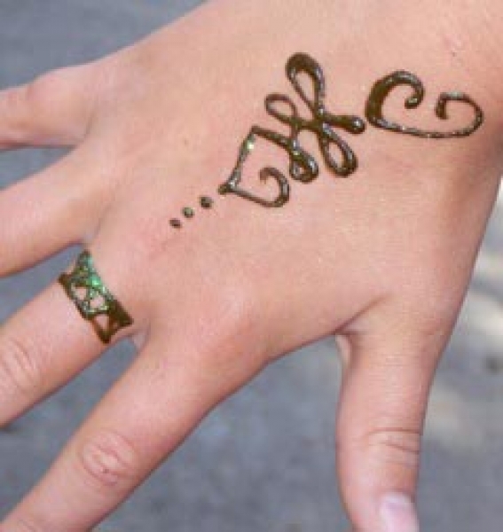 Abbie L Henna Tattoo Artists