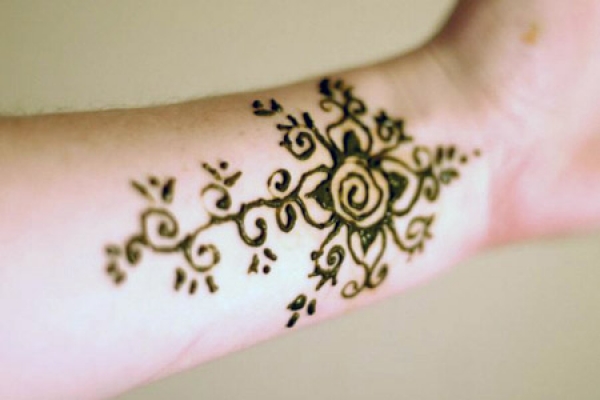 Shannon Z Henna Tattoo Artists