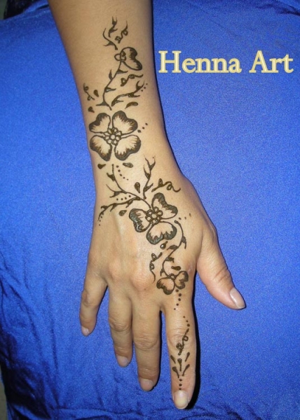 Lisa Y Henna Tattoo Artists